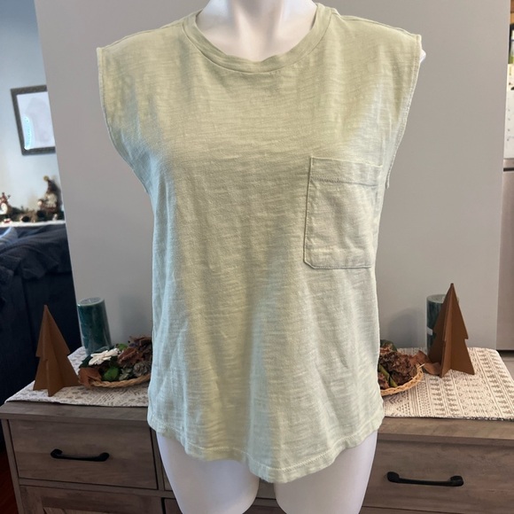 Lou & Grey green pocket tank - Picture 2 of 4